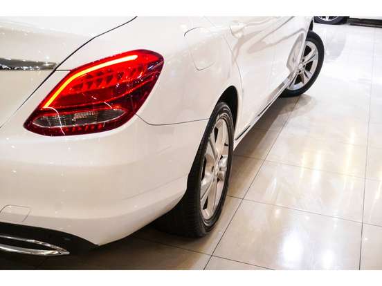 MERCEDES-BENZ-C 180-1.6 CGI AVANTGARDE 16V TURBO GASOLINA 4P AUTOMÁTICO MERCEDES-BENZ-C 180-2015