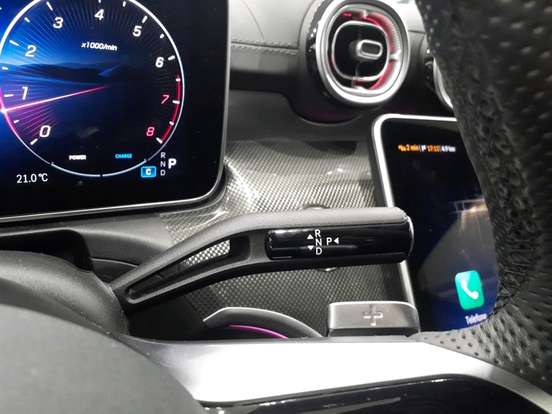 MERCEDES-BENZ-C 300-2025