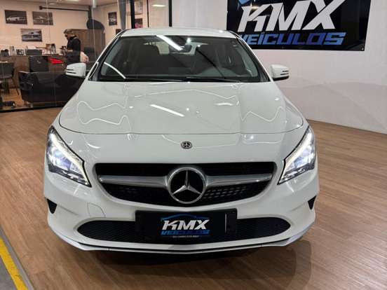 MERCEDES-BENZ-CLA 180-1.6 CGI GASOLINA 7G-DCT MERCEDES-BENZ-CLA 180-2017