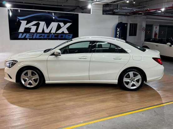 MERCEDES-BENZ-CLA 180-1.6 CGI GASOLINA 7G-DCT MERCEDES-BENZ-CLA 180-2017