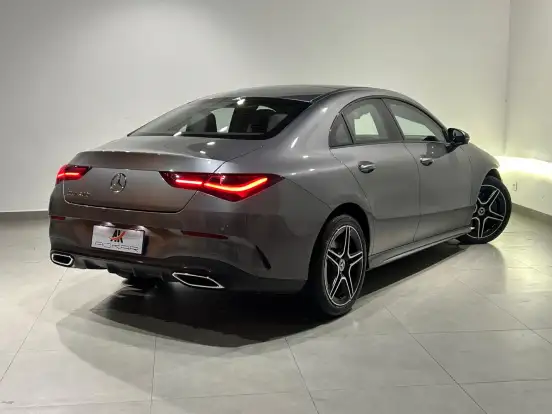 MERCEDES-BENZ-CLA 200-2023