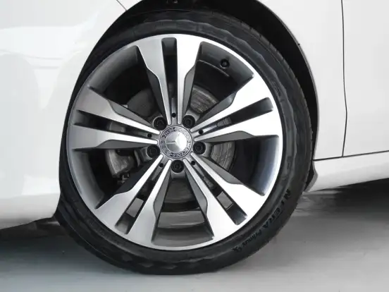 MERCEDES-BENZ-CLA 200-1.6 URBAN 16V FLEX 4P AUTOMÁTICO MERCEDES-BENZ-CLA 200-2016