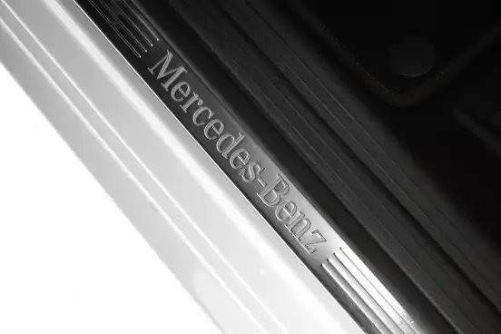 MERCEDES-BENZ-CLA 200-2016