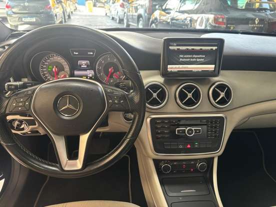 MERCEDES-BENZ-CLA 200-1.6 FIRST EDITION TURBO GASOLINA 4P AUTOMATIZADO MERCEDES-BENZ-CLA 200-2014