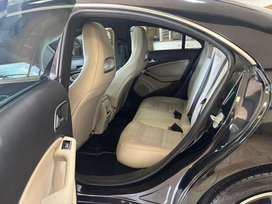 MERCEDES-BENZ-CLA 200-2014