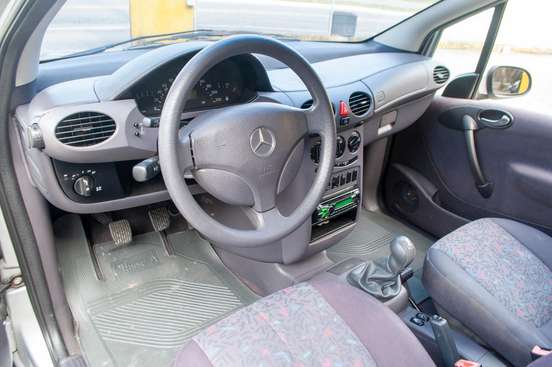 MERCEDES-BENZ-CLASSE A-1.6 160 CLASSIC GASOLINA 4P MANUAL MERCEDES-BENZ-CLASSE A-2005