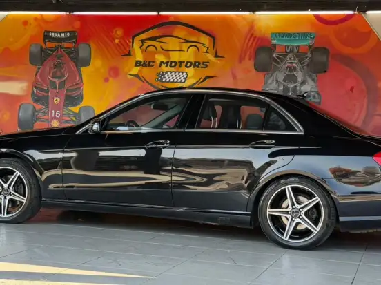 MERCEDES-BENZ-E 250-1.8 CGI AVANTGARDE 16V GASOLINA 4P AUTOMÁTICO MERCEDES-BENZ-E 250-2012