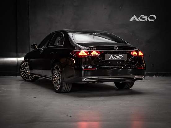 MERCEDES-BENZ-E 300-2026
