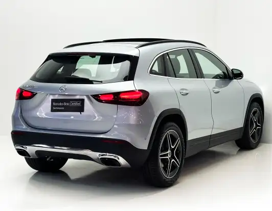 MERCEDES-BENZ-GLA 200-2024