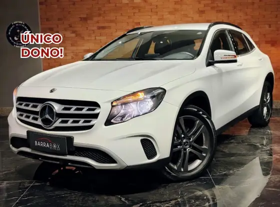 MERCEDES-BENZ GLA 200 1.6 CGI FLEX STYLE 7G-DCT