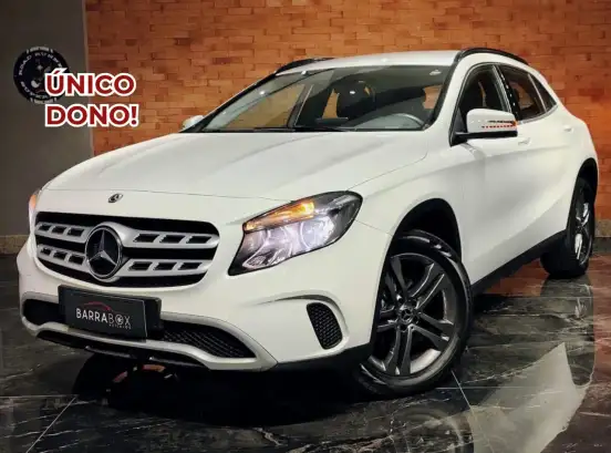 MERCEDES-BENZ-GLA 200-2018