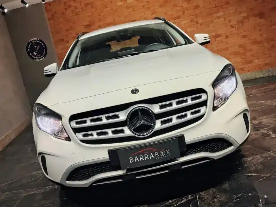 MERCEDES-BENZ-GLA 200-1.6 CGI FLEX STYLE 7G-DCT MERCEDES-BENZ-GLA 200-2018