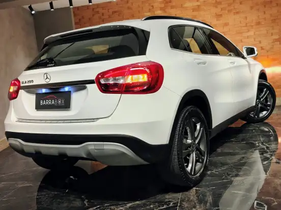 MERCEDES-BENZ-GLA 200-1.6 CGI FLEX STYLE 7G-DCT MERCEDES-BENZ-GLA 200-2018