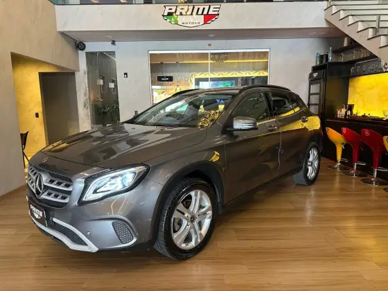 MERCEDES-BENZ GLA 200 1.6 CGI FLEX STYLE 7G-DCT