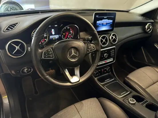 MERCEDES-BENZ-GLA 200-1.6 CGI FLEX STYLE 7G-DCT MERCEDES-BENZ-GLA 200-2019