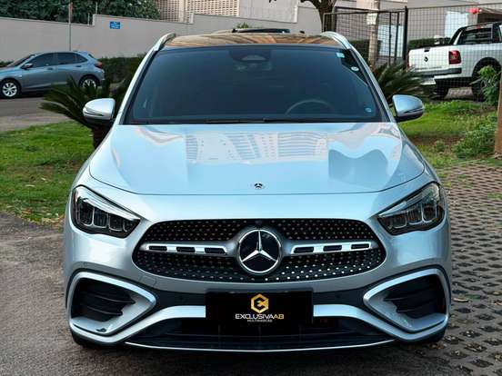 MERCEDES-BENZ-GLA 200-2024
