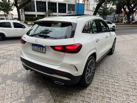 MERCEDES-BENZ-GLA 200-2025