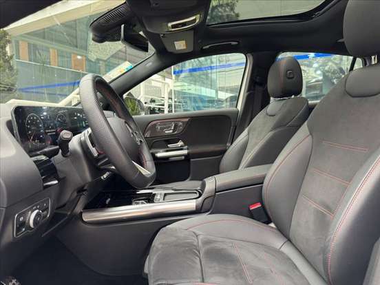 MERCEDES-BENZ-GLA 200-1.3 MHEV AMG LINE 7G-DCT MERCEDES-BENZ-GLA 200-2025