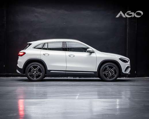 MERCEDES-BENZ-GLA 200-2026