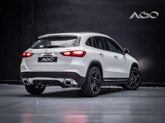 MERCEDES-BENZ-GLA 200-2026