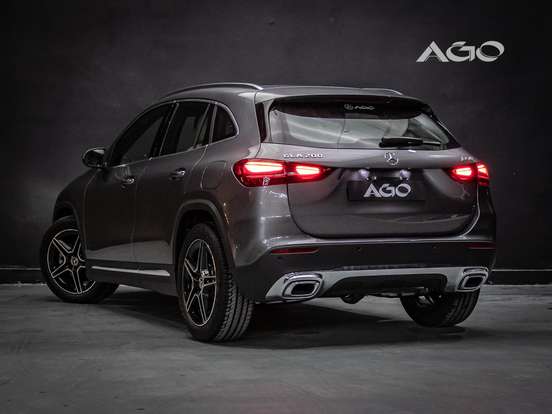 MERCEDES-BENZ-GLA 200-2026
