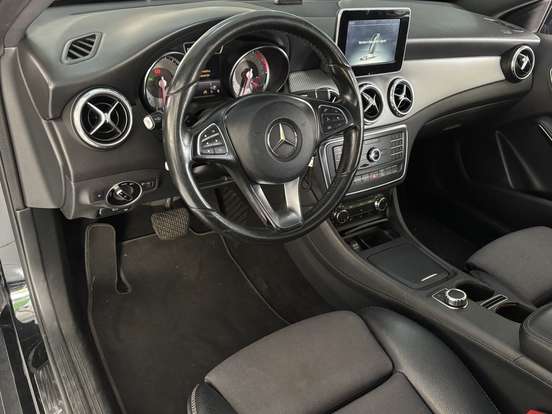 MERCEDES-BENZ-GLA 200-1.6 CGI ADVANCE 16V TURBO FLEX 4P AUTOMÁTICO MERCEDES-BENZ-GLA 200-2015