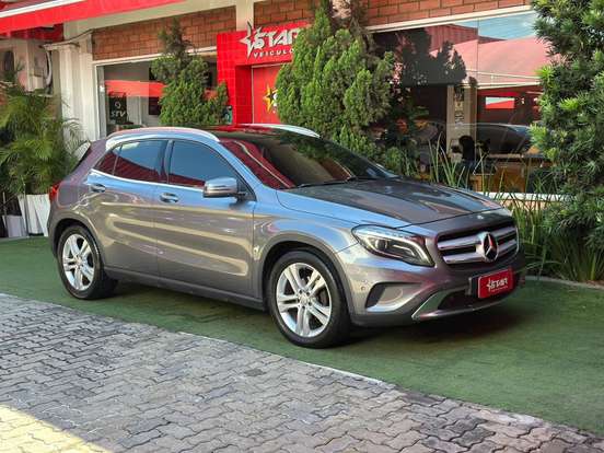 MERCEDES-BENZ-GLA 200-1.6 CGI VISION 16V TURBO FLEX 4P AUTOMÁTICO MERCEDES-BENZ-GLA 200-2014