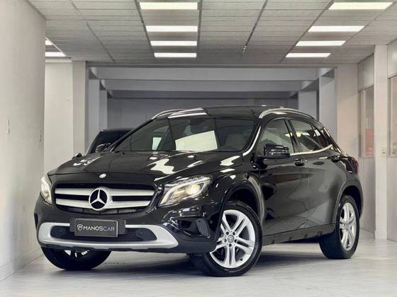 MERCEDES-BENZ GLA 200 1.6 CGI VISION 16V TURBO FLEX 4P AUTOMÁTICO