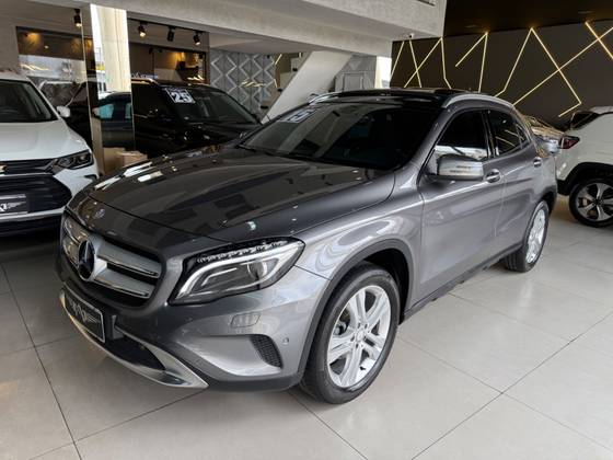 MERCEDES-BENZ GLA 200 1.6 CGI VISION 16V TURBO GASOLINA 4P AUTOMÁTICO