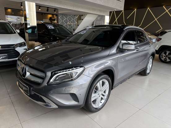 MERCEDES-BENZ-GLA 200-2015