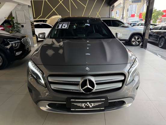 MERCEDES-BENZ-GLA 200-2015