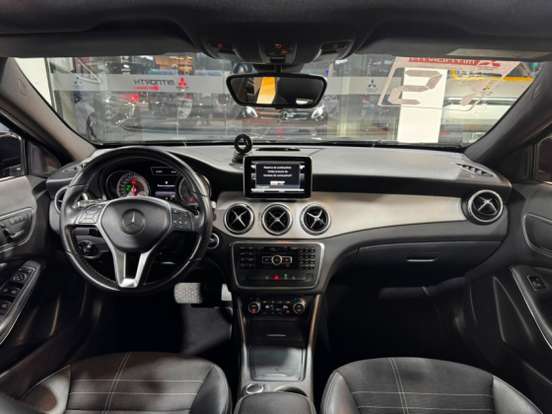 MERCEDES-BENZ-GLA 250-2015