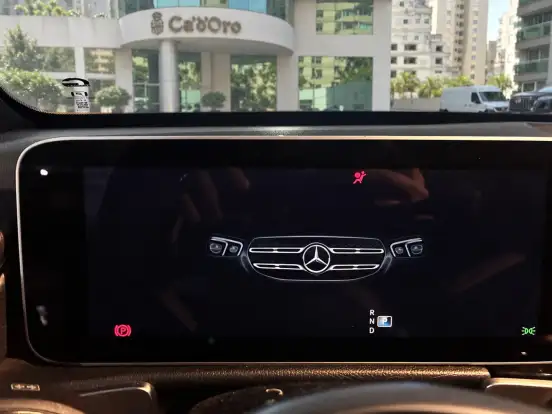MERCEDES-BENZ-GLB 200-2020