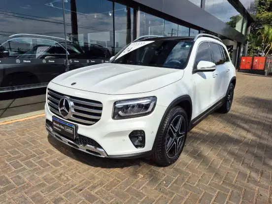 MERCEDES-BENZ-GLB 200-2024