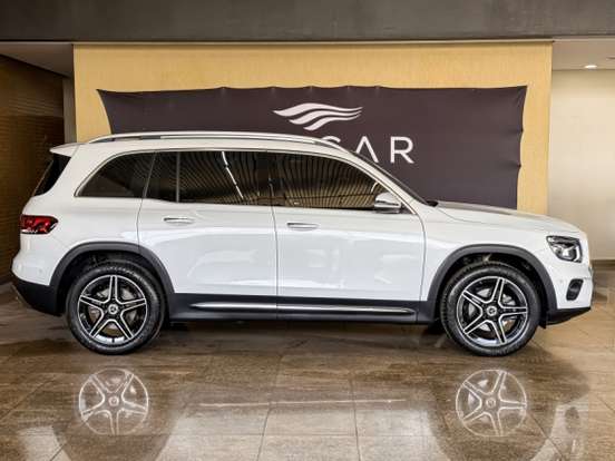 MERCEDES-BENZ-GLB 200-2022