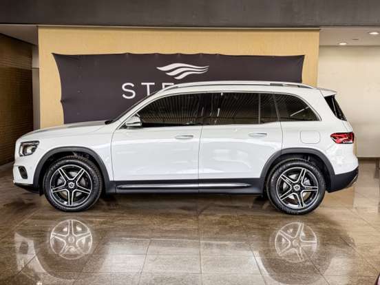 MERCEDES-BENZ-GLB 200-2022