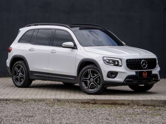 MERCEDES-BENZ-GLB 200-2021