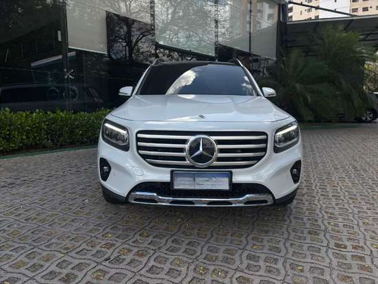 MERCEDES-BENZ-GLB 200-2024