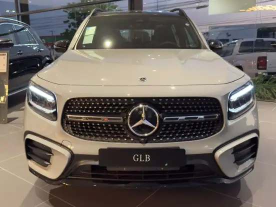 MERCEDES-BENZ-GLB 220-2.0 MHEV NIGHT EDITION 4MATIC 8G-DCT MERCEDES-BENZ-GLB 220-2026