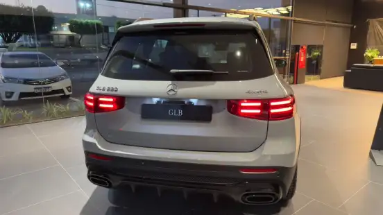 MERCEDES-BENZ-GLB 220-2026