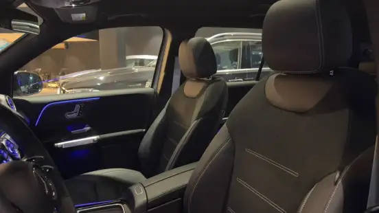 MERCEDES-BENZ-GLB 220-2026
