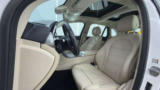 MERCEDES-BENZ-GLC 220d-2019