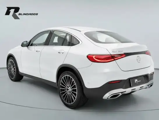 MERCEDES-BENZ-GLC 300-2026