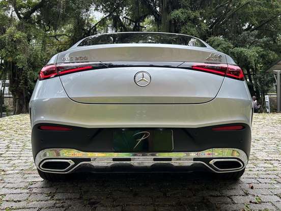 MERCEDES-BENZ-GLC 300-2023