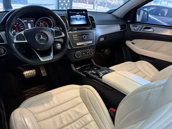 MERCEDES-BENZ-GLE 63 AMG-5.5 V8 TURBO GASOLINA COUPÉ 4MATIC 7G-TRONIC MERCEDES-BENZ-GLE 63 AMG-2016