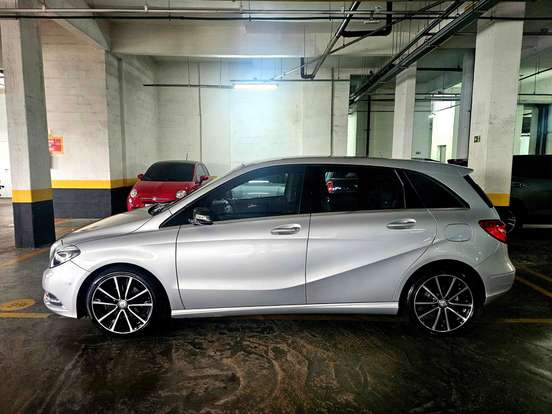 MERCEDES-BENZ-B 200-1.6 SPORT TURBO GASOLINA 4P AUTOMÁTICO MERCEDES-BENZ-B 200-2012