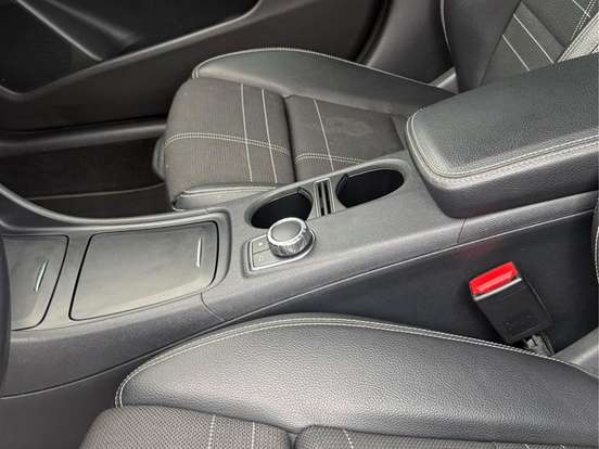 MERCEDES-BENZ-GLA 200-1.6 CGI ADVANCE 16V TURBO FLEX 4P AUTOMÁTICO MERCEDES-BENZ-GLA 200-2017