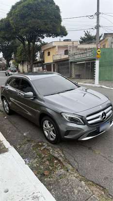 MERCEDES-BENZ-GLA 200-2017
