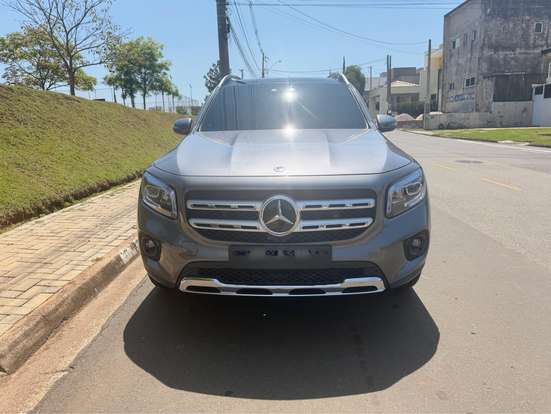 MERCEDES-BENZ-GLB 200-2021