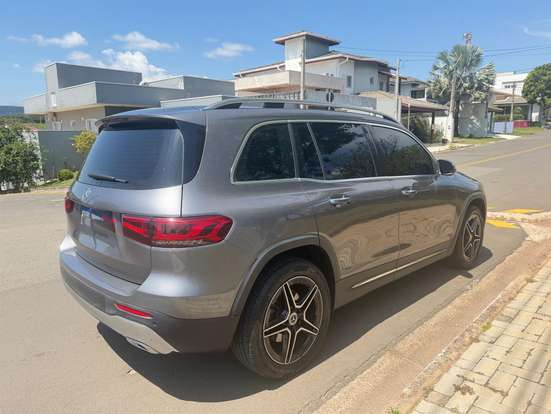 MERCEDES-BENZ-GLB 200-2021